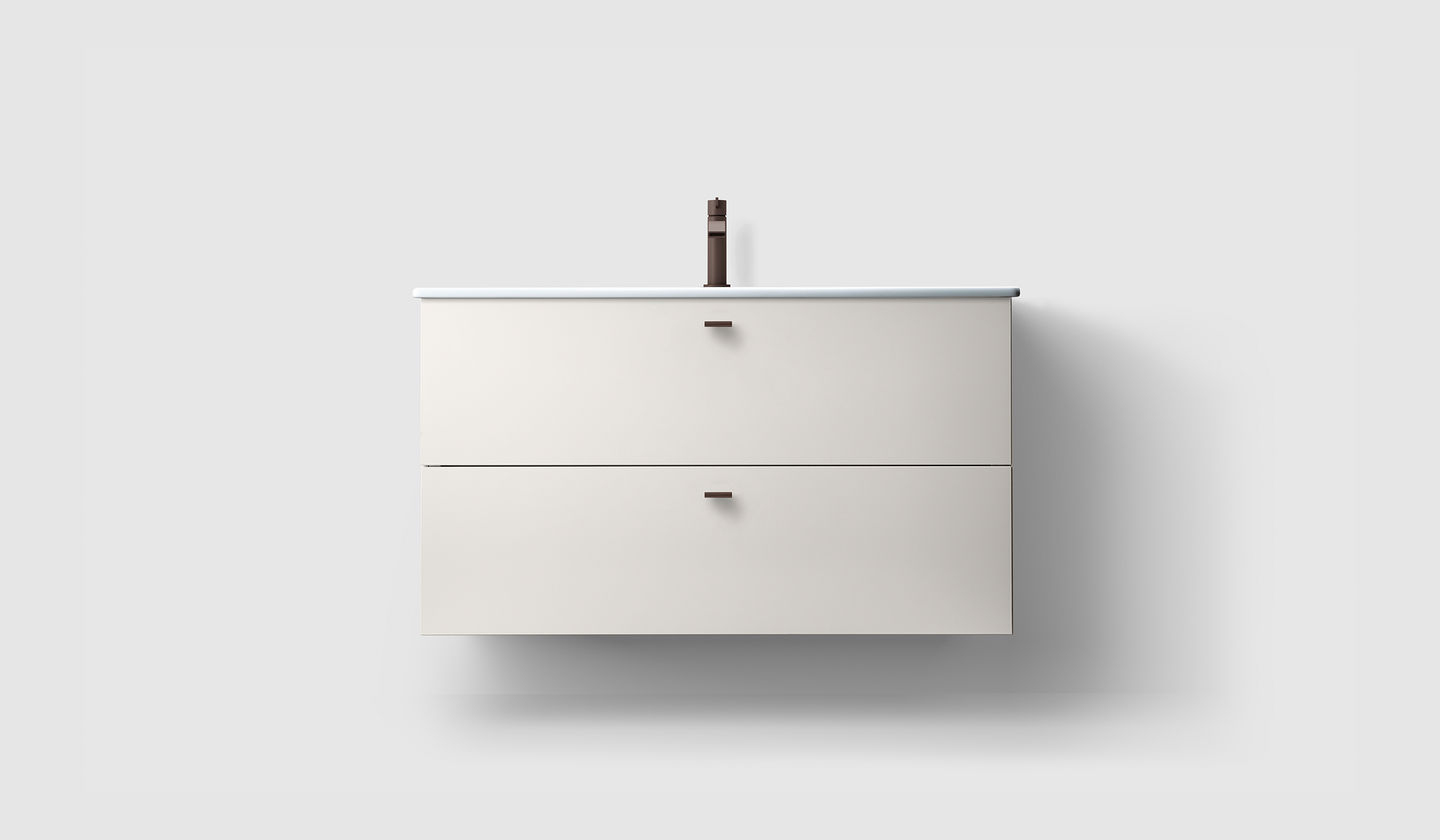 H3/100 - White - Porcelain - A2.04 Bronze