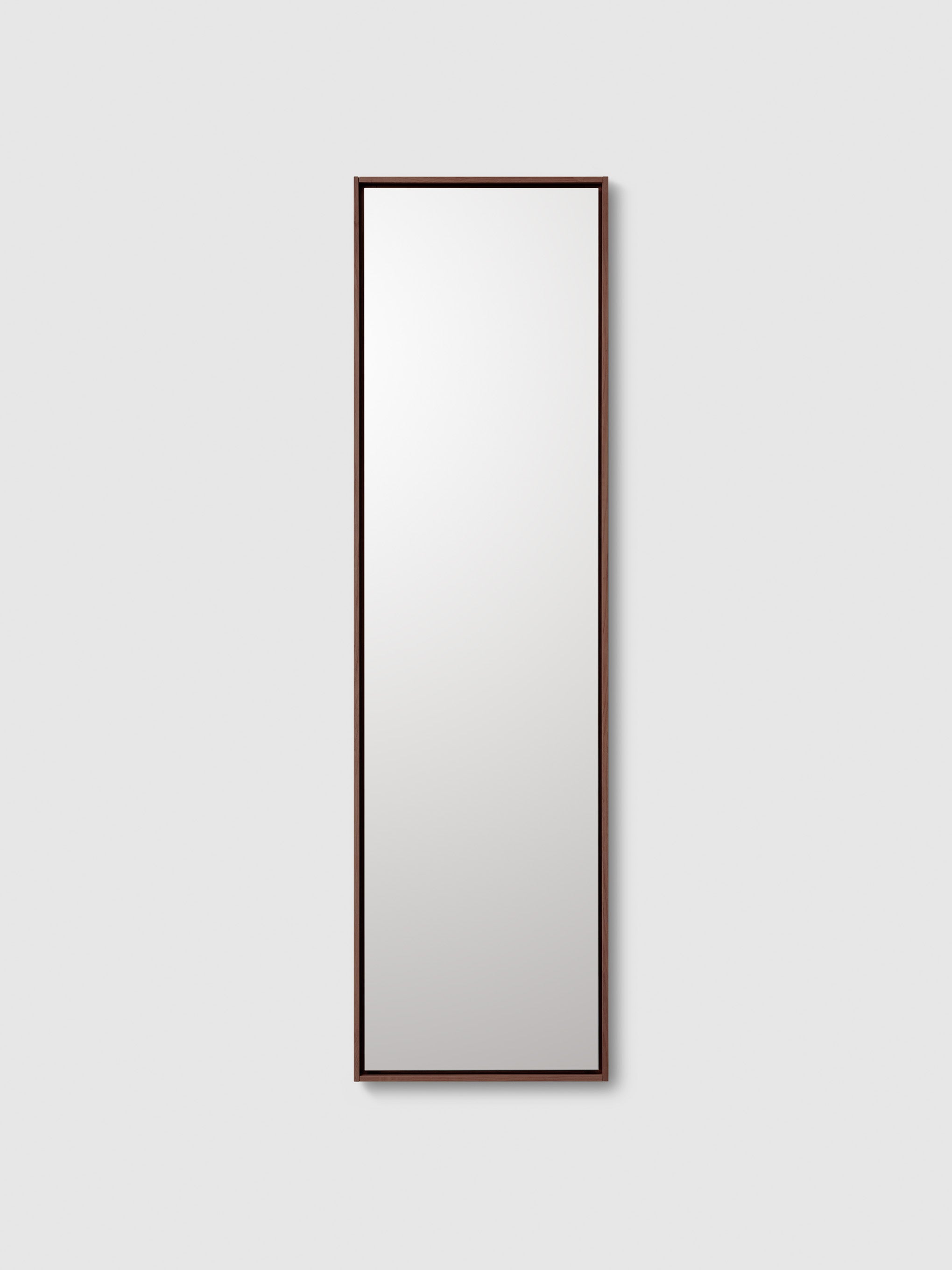 M7/163x45 - Walnut Wood